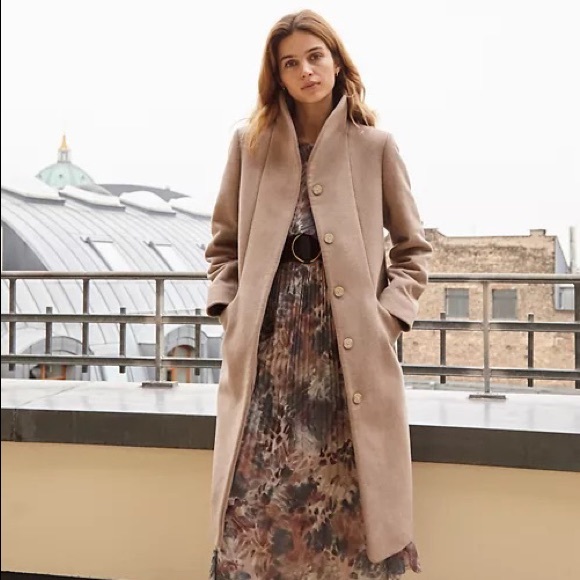 SOLD Aritzia Wilfred Cocoon Coat - Picture 7 of 7